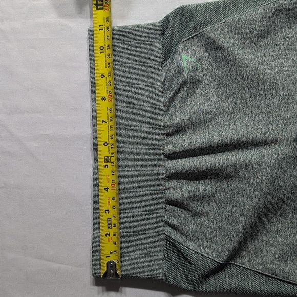 Gymshark Green leggings! Size XS - Picture 6 of 7